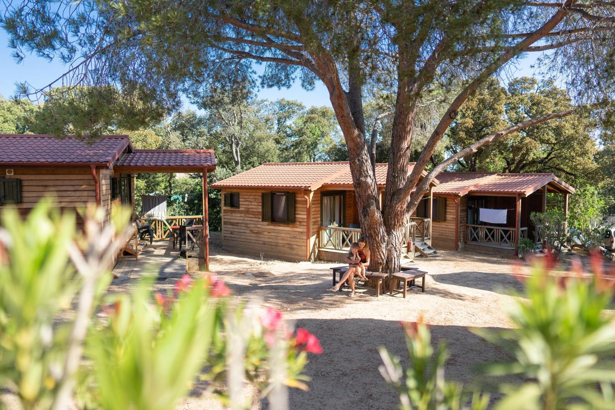 Feriendorf La Mora Calvi  Exterior foto